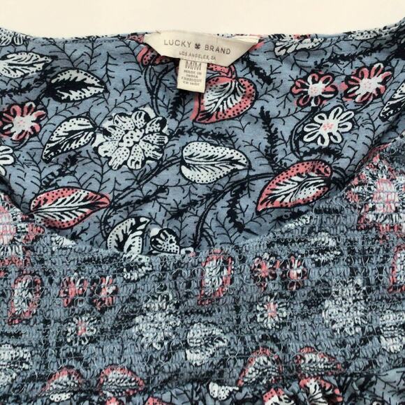 Lucky Brand Floral Smocked Top Sz M - Picture 2 of 4